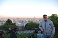 Следующее фото: Я один из кучи туристов в Париже